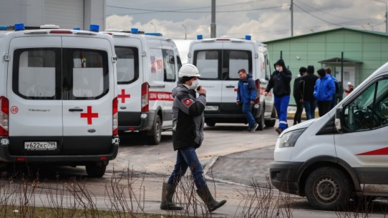 Реални и онлайн протести в Русия заради коронавируса 