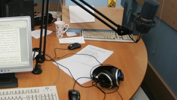 Коронавирусът заплашва свободата на словото, на дъното сме в ЕС