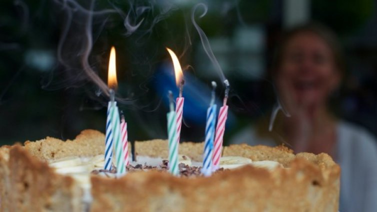 Празник без гости за милион и половина българи 