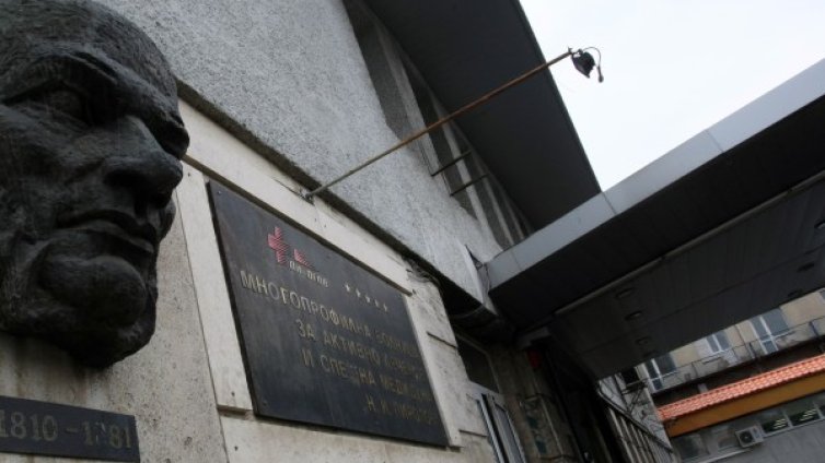 Интубиран цели 38 дни пациент пребори коронавируса