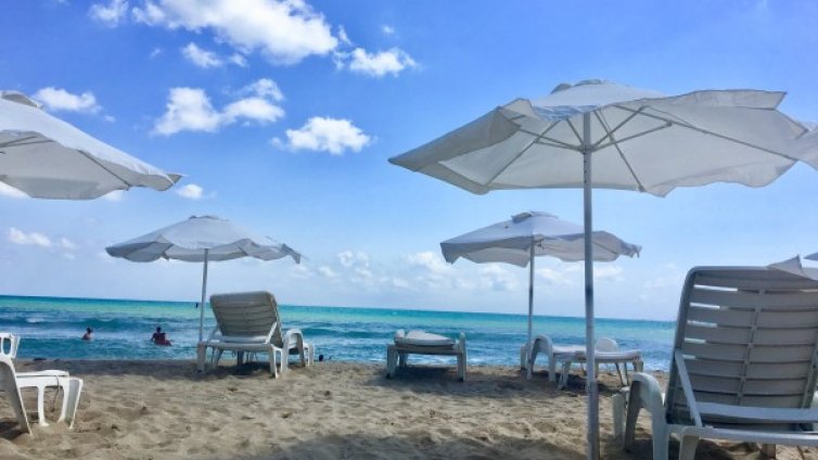 Ще успеят ли българите да спасят туристическия сезон у нас?