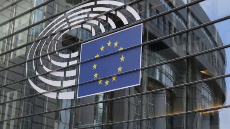 ЕП се зае с дезинформацията за коронавируса