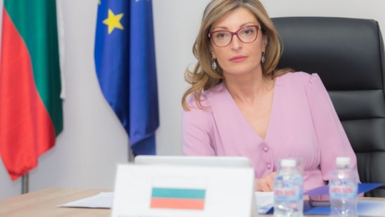 Захариева: Бях изненадана колко хора отидоха на екскурзия през март