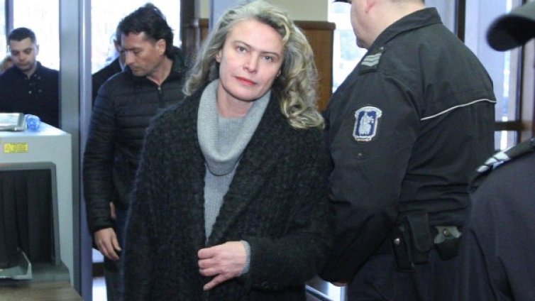 Жената на Васил Божков обжалва ареста си днес