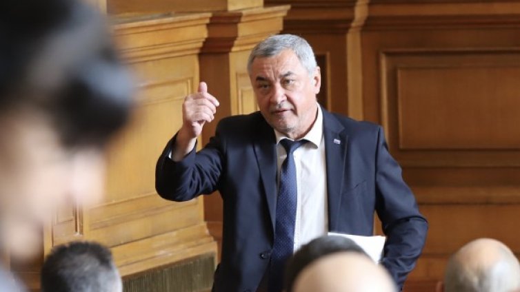 Валери Симеонов: Концесионерите на плажове ще бъдат компенсирани