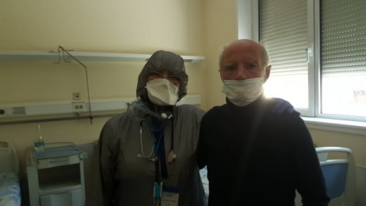 За силния дух пречки няма &ndash; 92-годишен пребори COVID-19 във ВМА