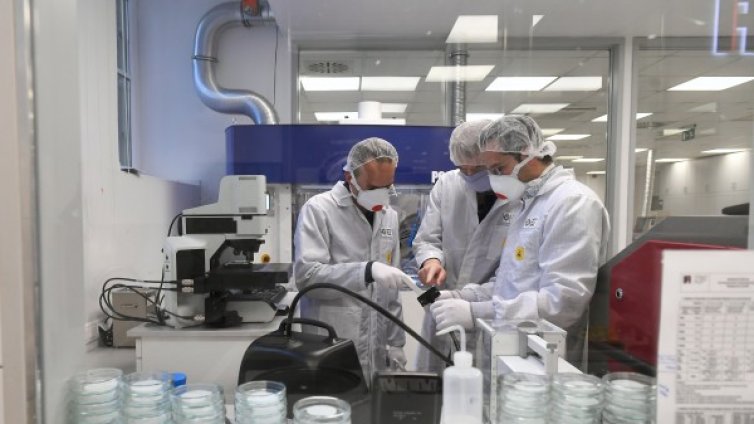 Ще мутира ли коронавирусът, за да се разпространява по-лесно?