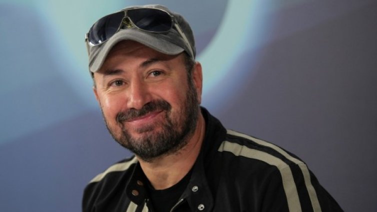 Стефан Вълдобрев: Липсва ми публиката, ще я срещна с "Книга за песните"