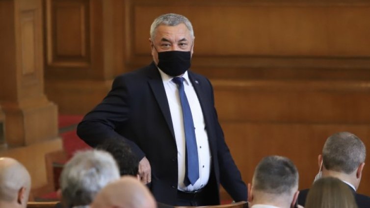 Валери Симеонов скептичен за бързото разхлабване на мерките