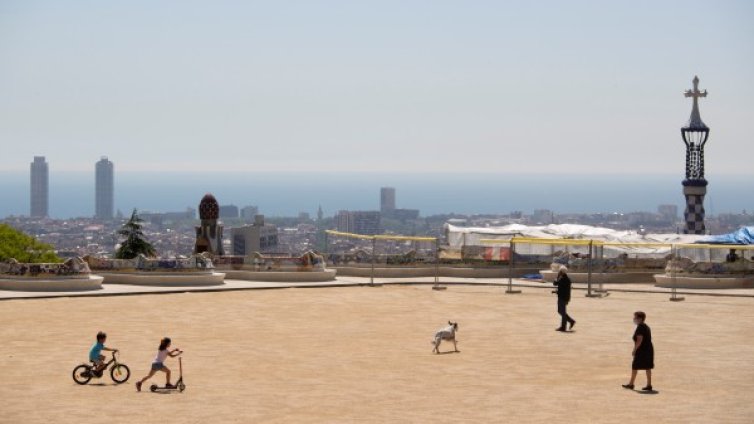 Испания удължи режима на повишена готовност до 7 юни 