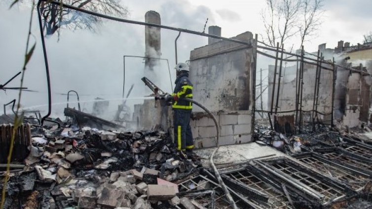 Запалиха "Ягуар" -а на млада жена в Бургас 