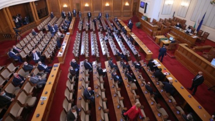 Онлайн търговията с храни в дневния ред на депутатите 