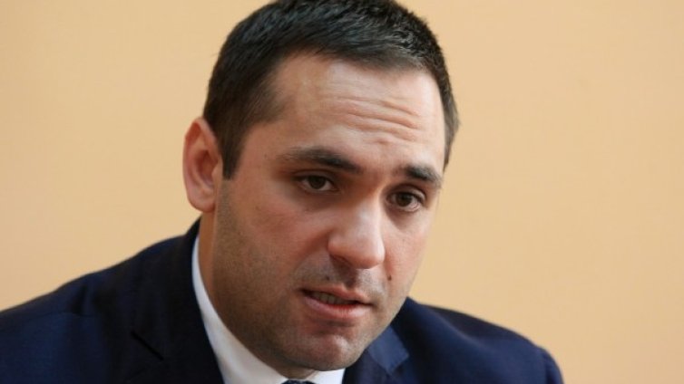 Караниколов пресметна 18% безработица без "мярката 60:40"