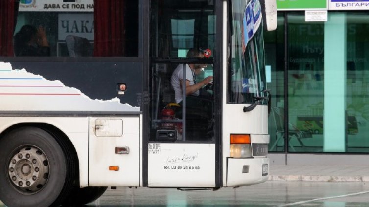 Подновяват се автобусните превози до Гърция и Сърбия
