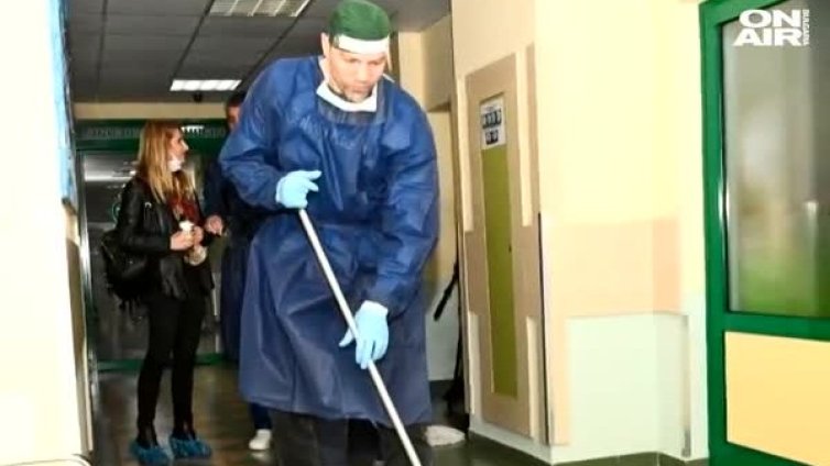 Тервел Пулев с грамота за доброволчество