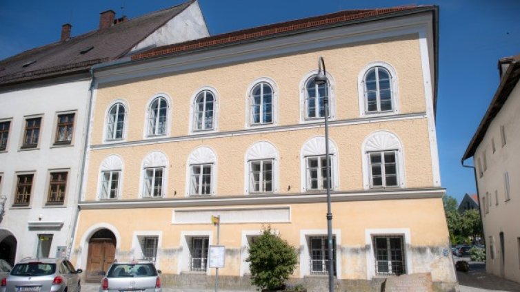 Превръщат къщата на Хитлер в полицейски участък 