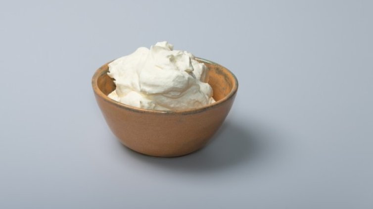 Какви са ползите за кожата от млечния крем?