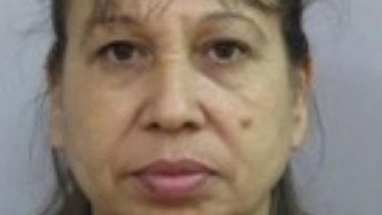 Издирват жена от Сливен, напуснала дома си с двете си деца