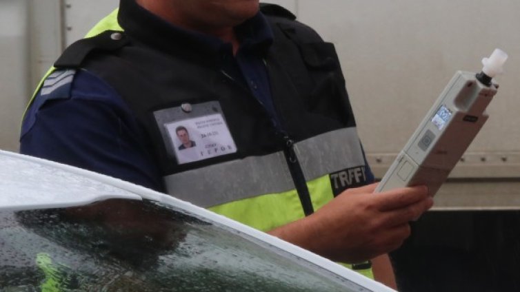 Списаха мъртвопиян, седнал да шофира с 4,06 промила