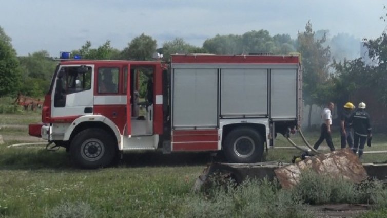 Пшеничен масив изгоря при пожар край Генерал Тошево