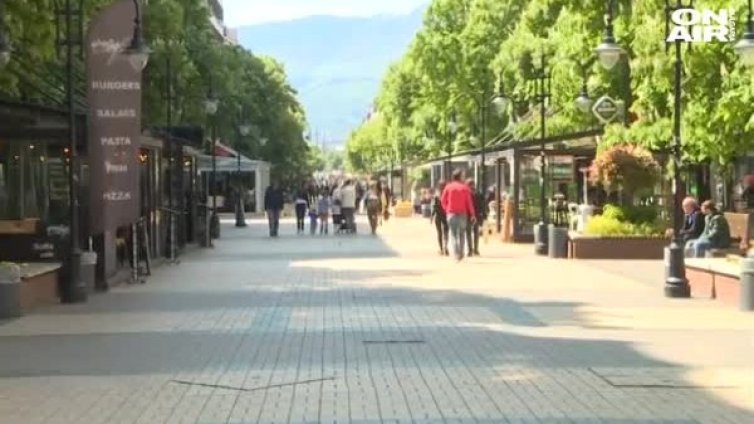 Доц. Кунчев предупреди: Твърде рано е да се сбогуваме с COVID-19