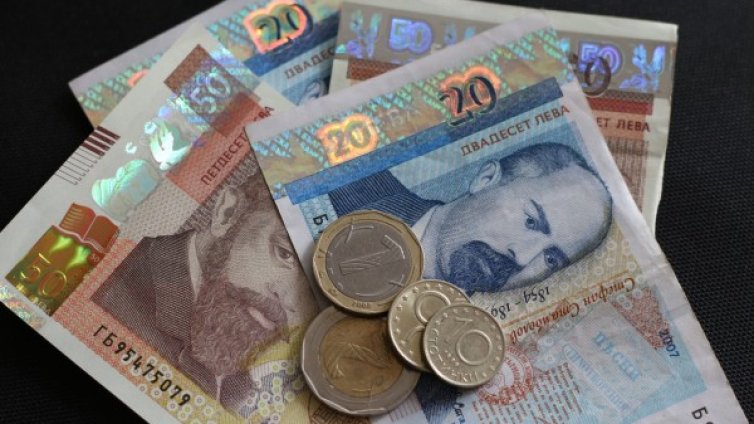 Жител на гърменско село даде 32 000 лева на мним банкер