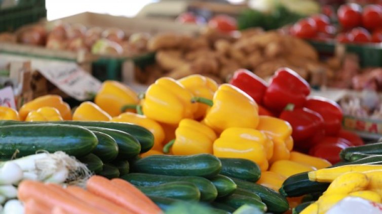 Търговци на зеленчучи заплашват да блокират ГКПП "Кулата" 