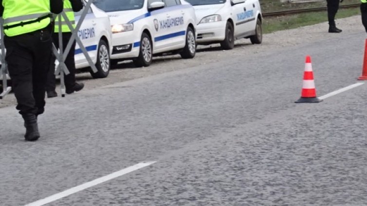 Слагат контролни постове край с. Буковлък заради коронавируса