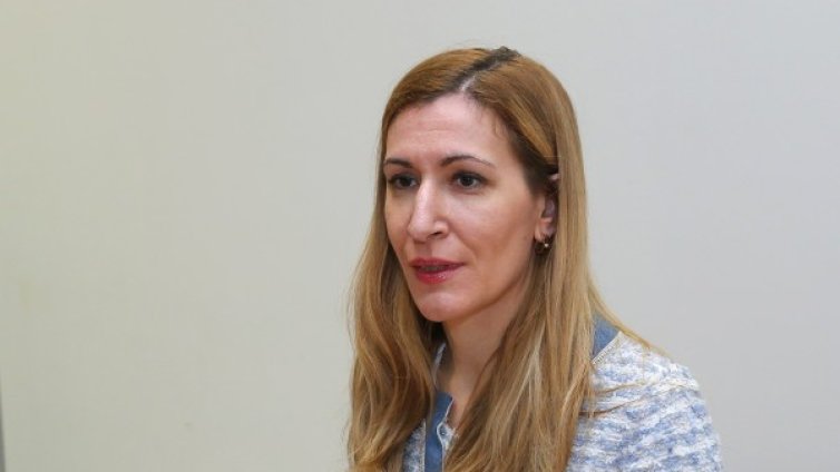 Ангелкова отвратена от снимките с премиера