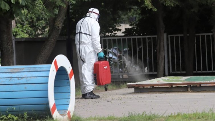 Как учителка получи различни резултати от изследвания за COVID-19?