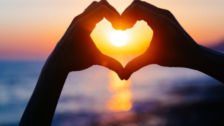 Месечен любовен хороскоп за юли