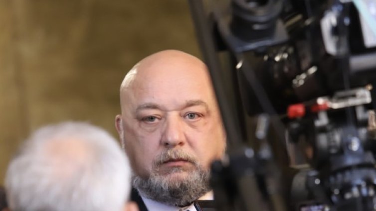 На финала за купата 12 000 зрители, през място и през ред