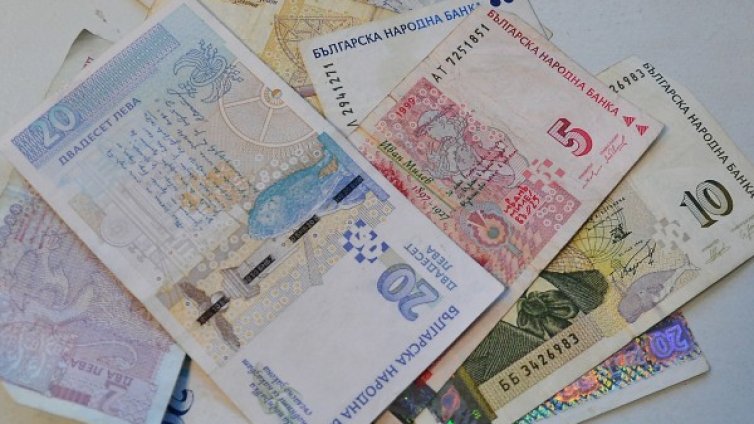 Пенсиите по-високи с 6,7% от днес, минималната става 250 лв.