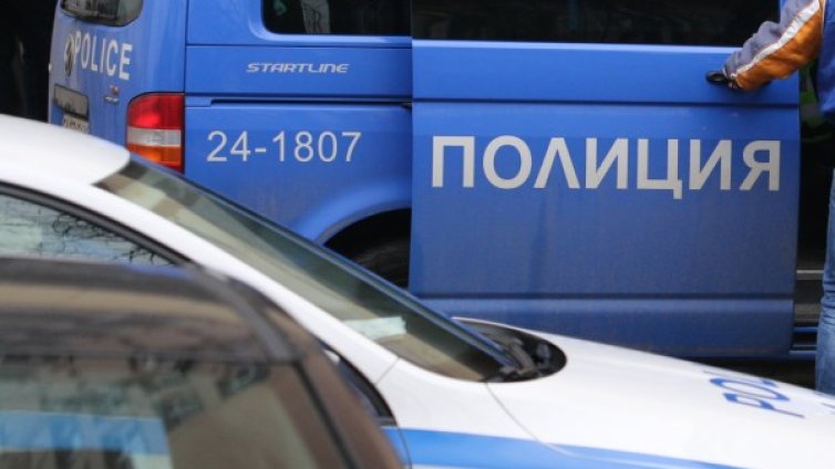 Полицайка се хвърли от висок етаж в София