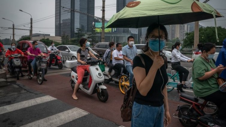 Осем нови случая на COVID-19 в континентален Китай за денонощието