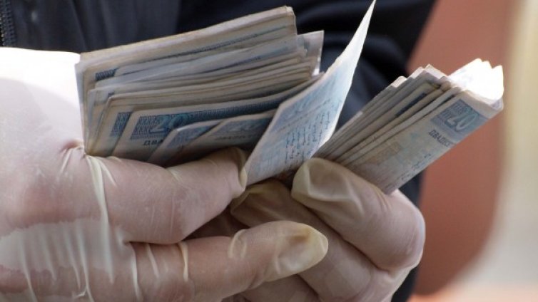 Откраднаха 3000 лв. от фирма за череши в Кюстендил