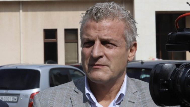 Москов обвини: Държавата няма ясен план за справяне с вируса!