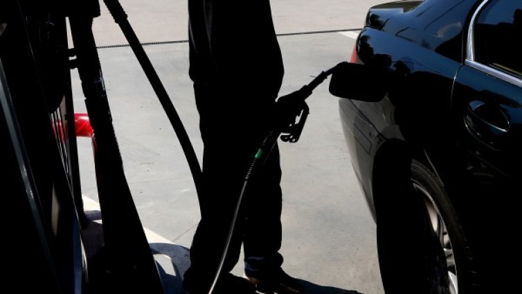 Окончателно: Държавата прави 100 бензиностанции за ниски цени