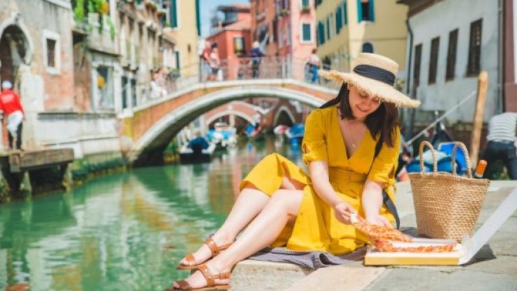 Модните тенденции при летните рокли