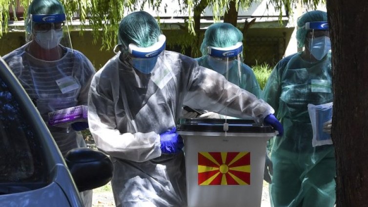 В Северна Македония гласуват на предсрочни парламентарни избори