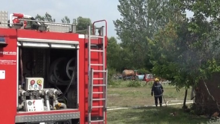 Две млади жени загинаха при пожар във врачанско село