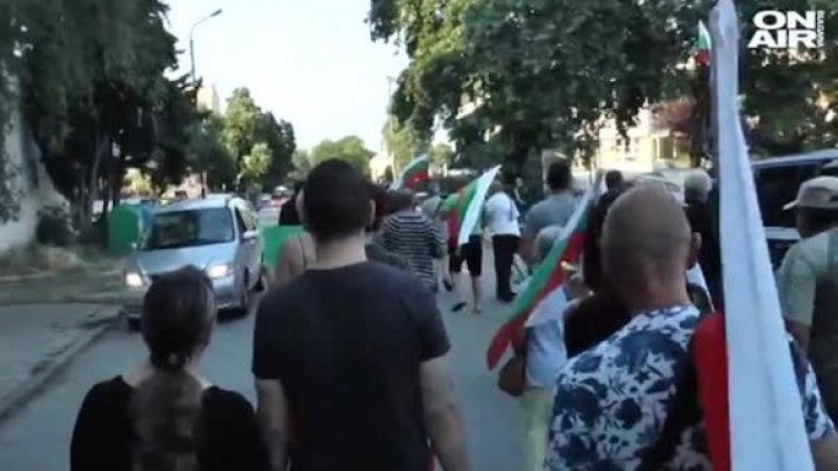 Видинчани на протест, поискаха оставката и на кмета на града