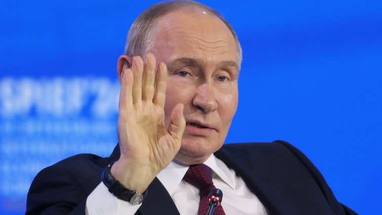 Въпросът, който виси над мирните преговори: Какво ще приеме Путин?