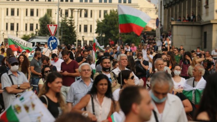 Песните от протестите, кои са вечните хитове на недоволните?