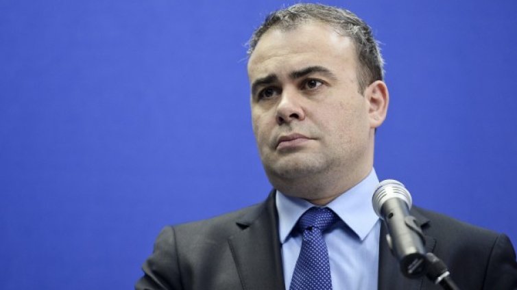 Румънски бивш финансов министър осъден за корупция