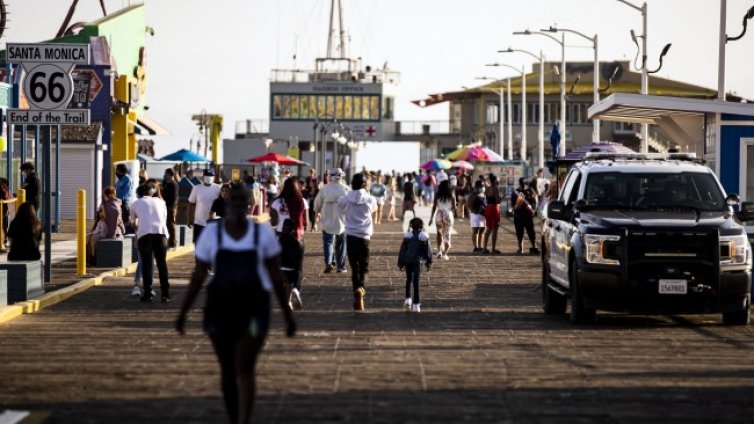 Икономическото господство на САЩ е застрашено от COVID-19