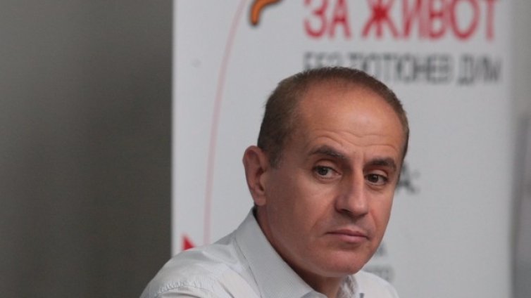 Кметът на Кюстендил под карантина заради болен в семейството му
