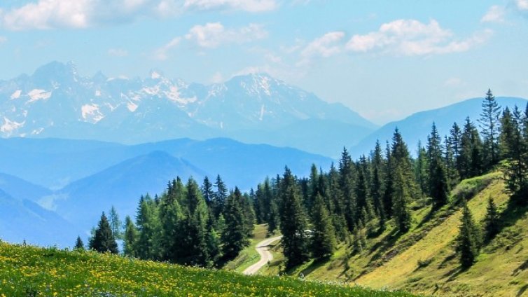 Спасители търсиха изгубени туристи часове наред 