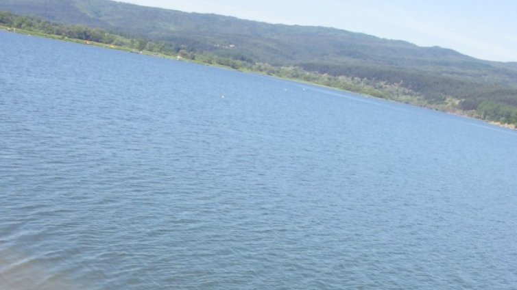 Пернишки квартали временно ще пият вода от яз. "Бели Искър" 