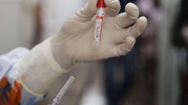 Русия се готви да произвежда милиони дози ваксини на месец